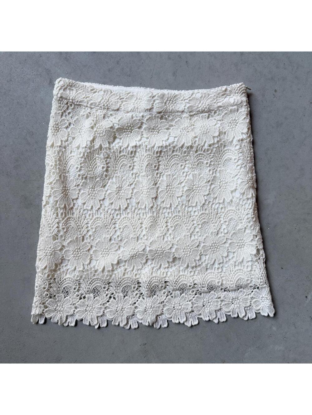 Forever 21 White Lace Mini Skirt, Size Small